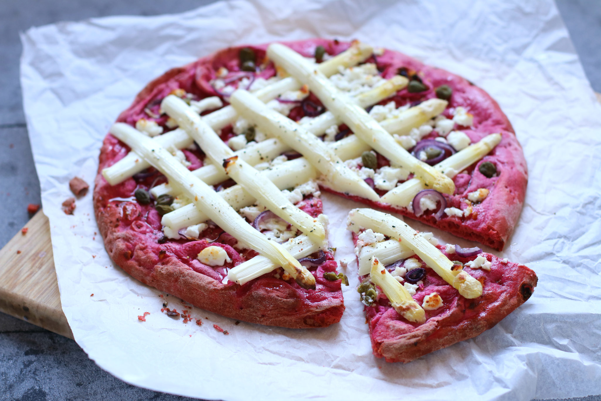 Recept rode bieten pizza met witte asperge www.jaimyskitchen.nl